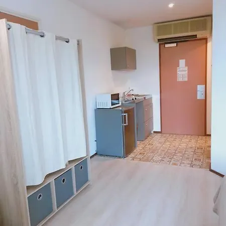 Apartment Cosy Proche Du Futuroscope